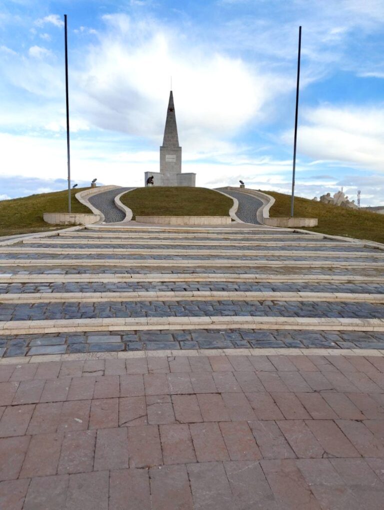 Спомен комплекс на Кадињачи