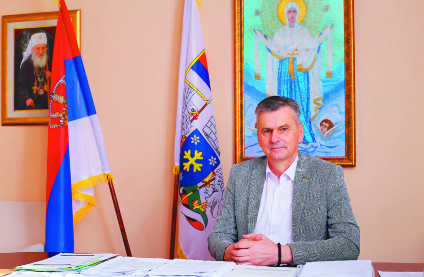 Није тема Милан Стаматовић – тема је ко је уписао државну земљу на приватно лице?