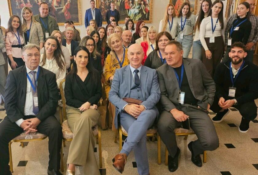 Снежана, смрзли смо се!