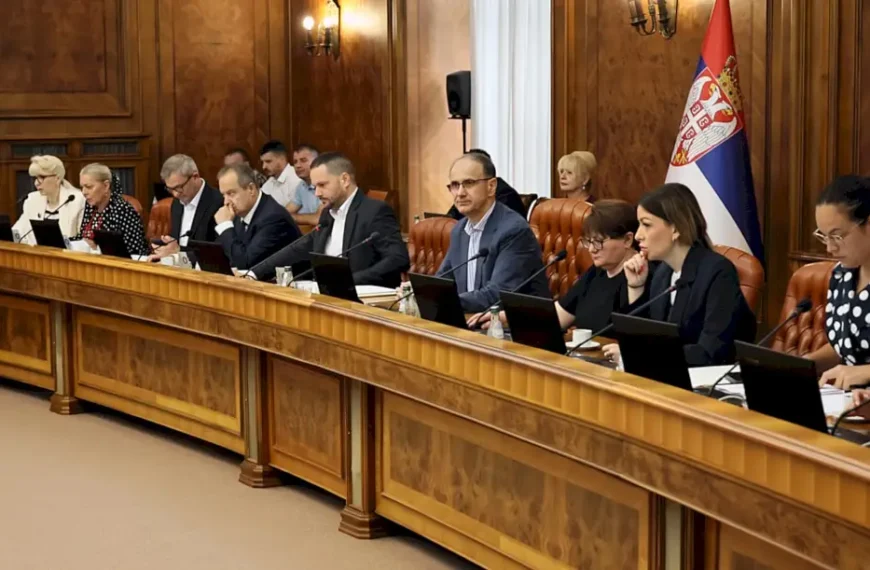 Влада Србије усвојила мере за подршку неразвијеним општинама и пројектима од националног значаја